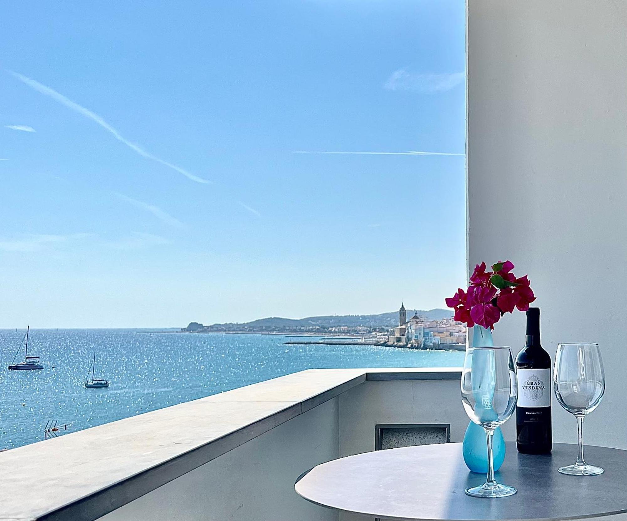 Vistas Del Mar By Hello Homes Sitges Exterior photo