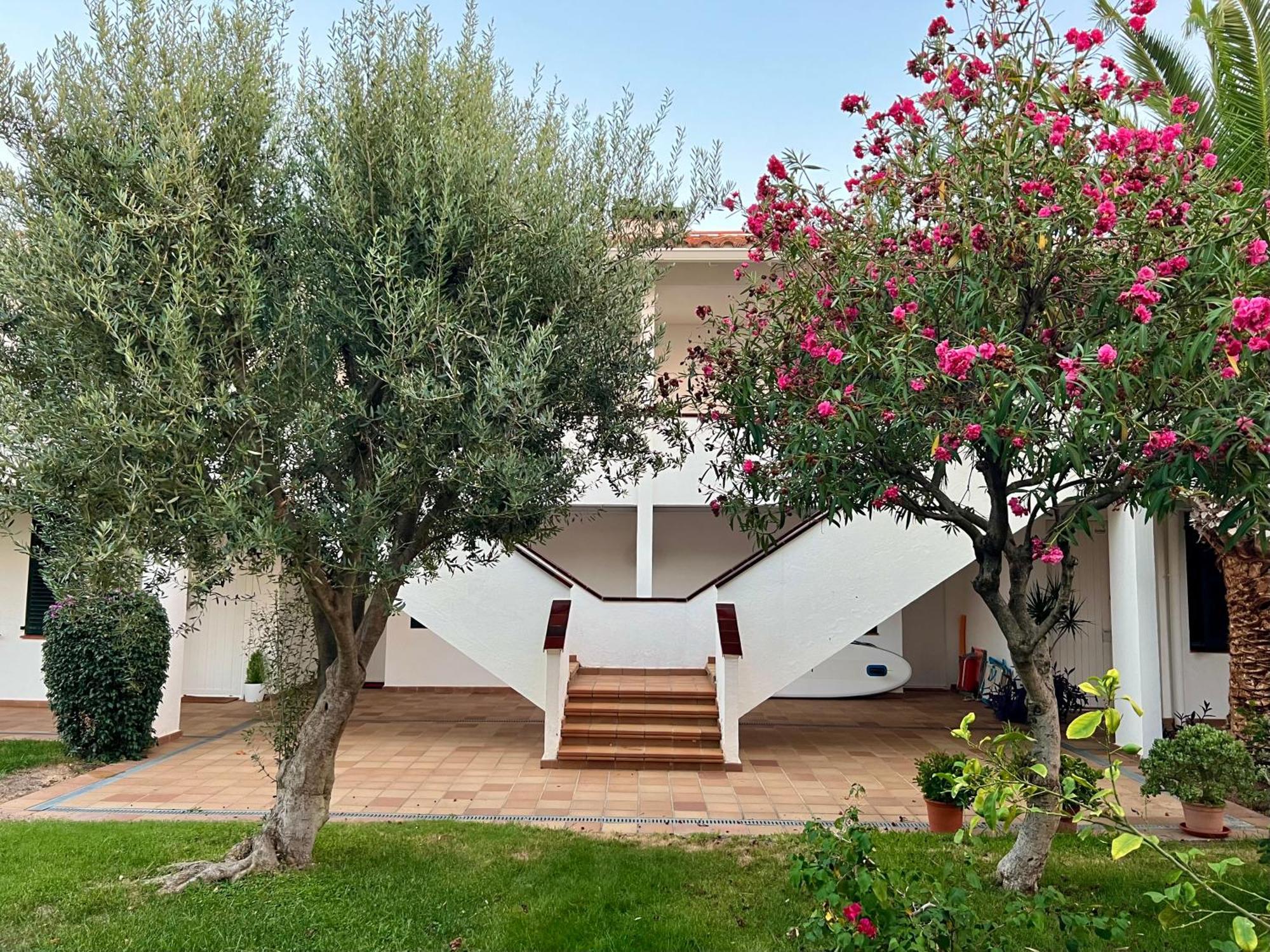 Vistas Del Mar By Hello Homes Sitges Exterior photo